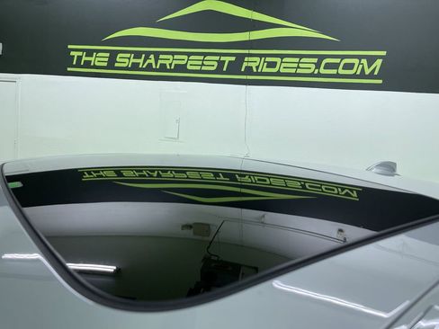 Used 2019 BMW 530e xDrive w/ Convenience Package image 27