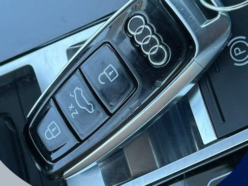 Used 2025 Audi Q7 3.0T Premium Plus AWD/4WD image 31