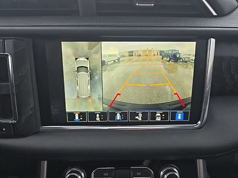 Used 2023 GMC Yukon XL Denali AWD/4WD image 34