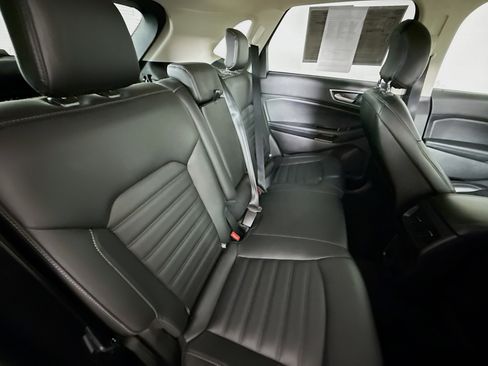 Used 2019 Ford Edge SEL w/ Equipment Group 201A image 33
