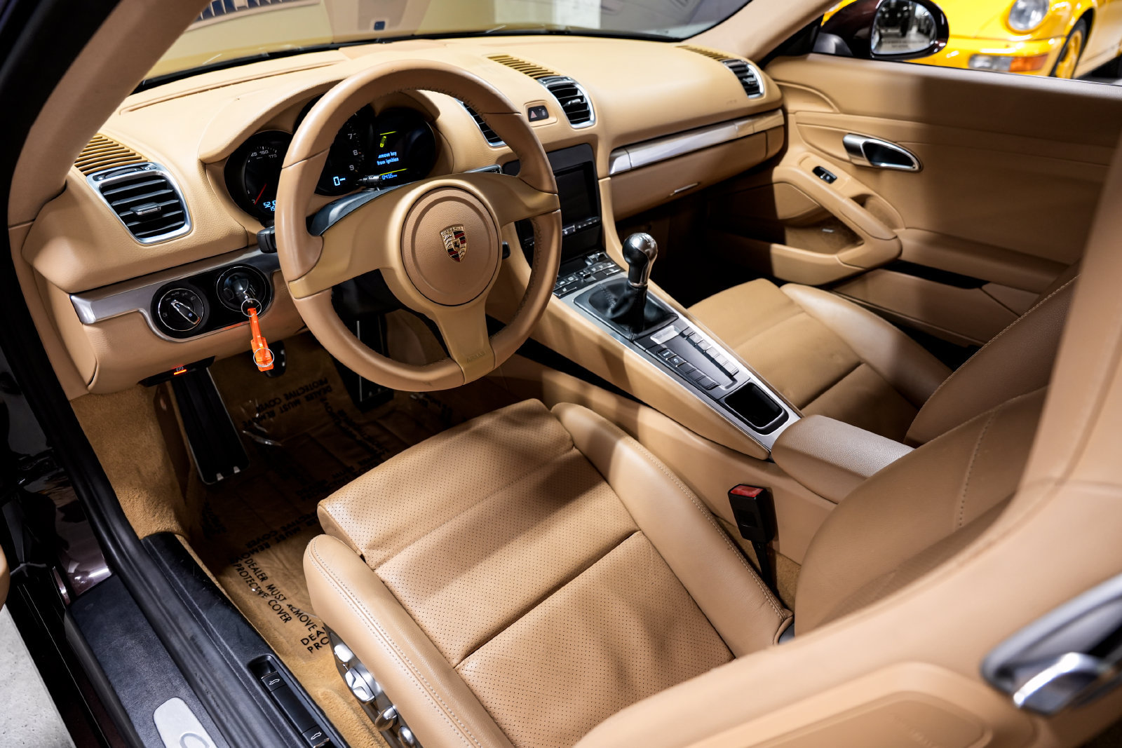 Used 2014 Porsche Cayman RWD image 9
