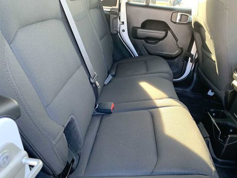 Used 2023 Jeep Wrangler Unlimited Sport image 26