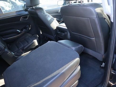 Certified 2020 GMC Yukon XL Denali w/ Denali Premium Package image 11