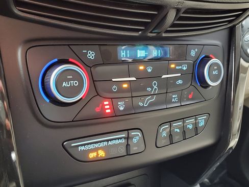 Used 2018 Ford Escape Titanium image 19