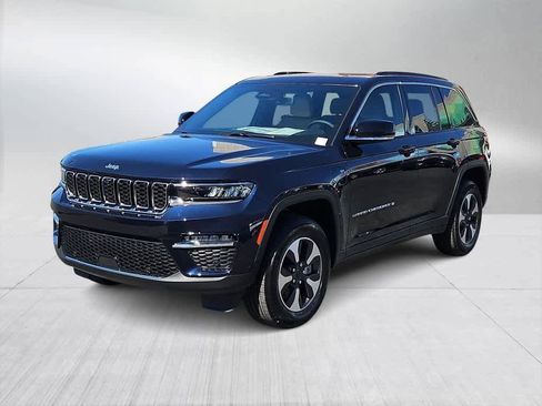 Used 2024 Jeep Grand Cherokee Limited 4xe w/ Luxury Tech Group II image 4