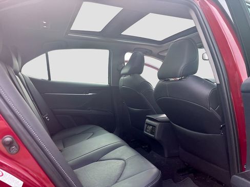 Used 2018 Toyota Camry XSE w/ Audio Package FWD image 16