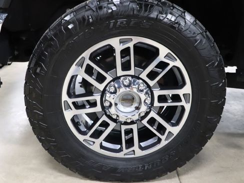 Used 2023 Ford F250 Lariat image 34