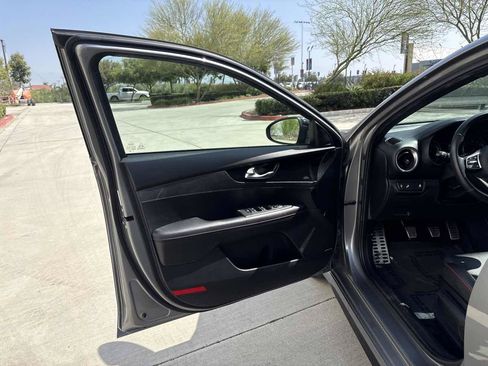 Used 2022 Kia Forte GT FWD image 19