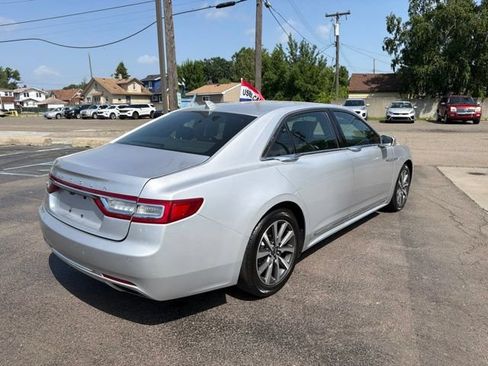 Used 2019 Lincoln Continental Premiere FWD image 7