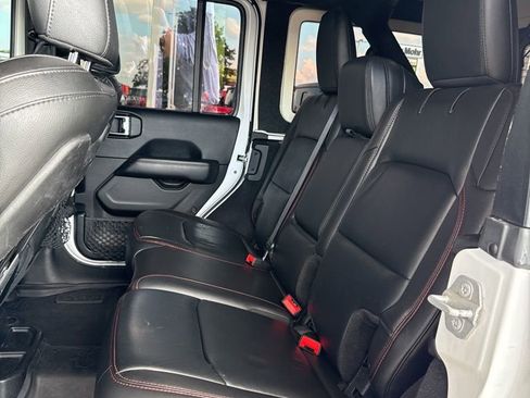 Used 2018 Jeep Wrangler Unlimited Rubicon image 18