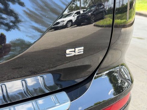 Used 2025 Mitsubishi Outlander SE FWD image 19