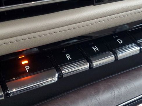 Certified 2024 Lincoln Aviator Reserve w/ Equipment Group 201A image 27