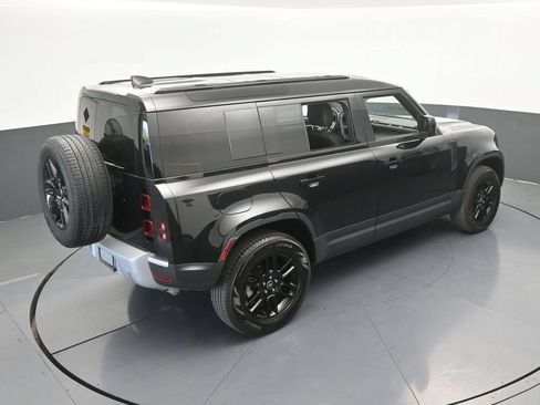 Used 2025 Land Rover Defender 110 S AWD/4WD image 57