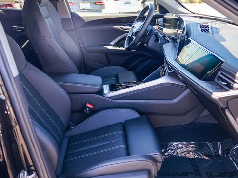 Used 2025 Audi Q5 Prestige image 18