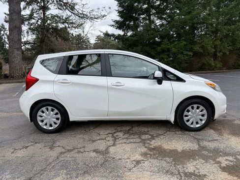 Used 2014 Nissan Versa Note SV image 4