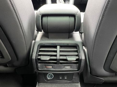 Used 2024 Audi Q3 2.0T Premium image 29