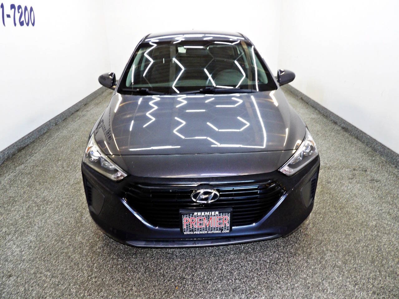Used 2018 Hyundai Ioniq Blue FWD image 2