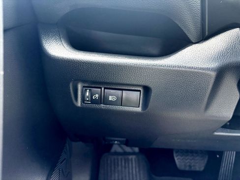 Used 2022 Toyota RAV4 XLE image 14