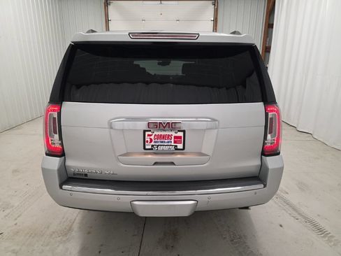 Used 2018 GMC Yukon XL Denali w/ Open Road Package AWD/4WD image 4