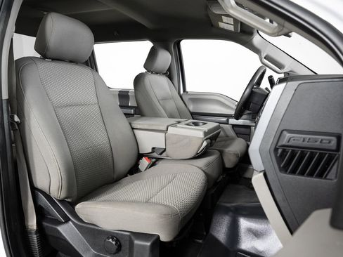 Used 2019 Ford F150 XLT image 26