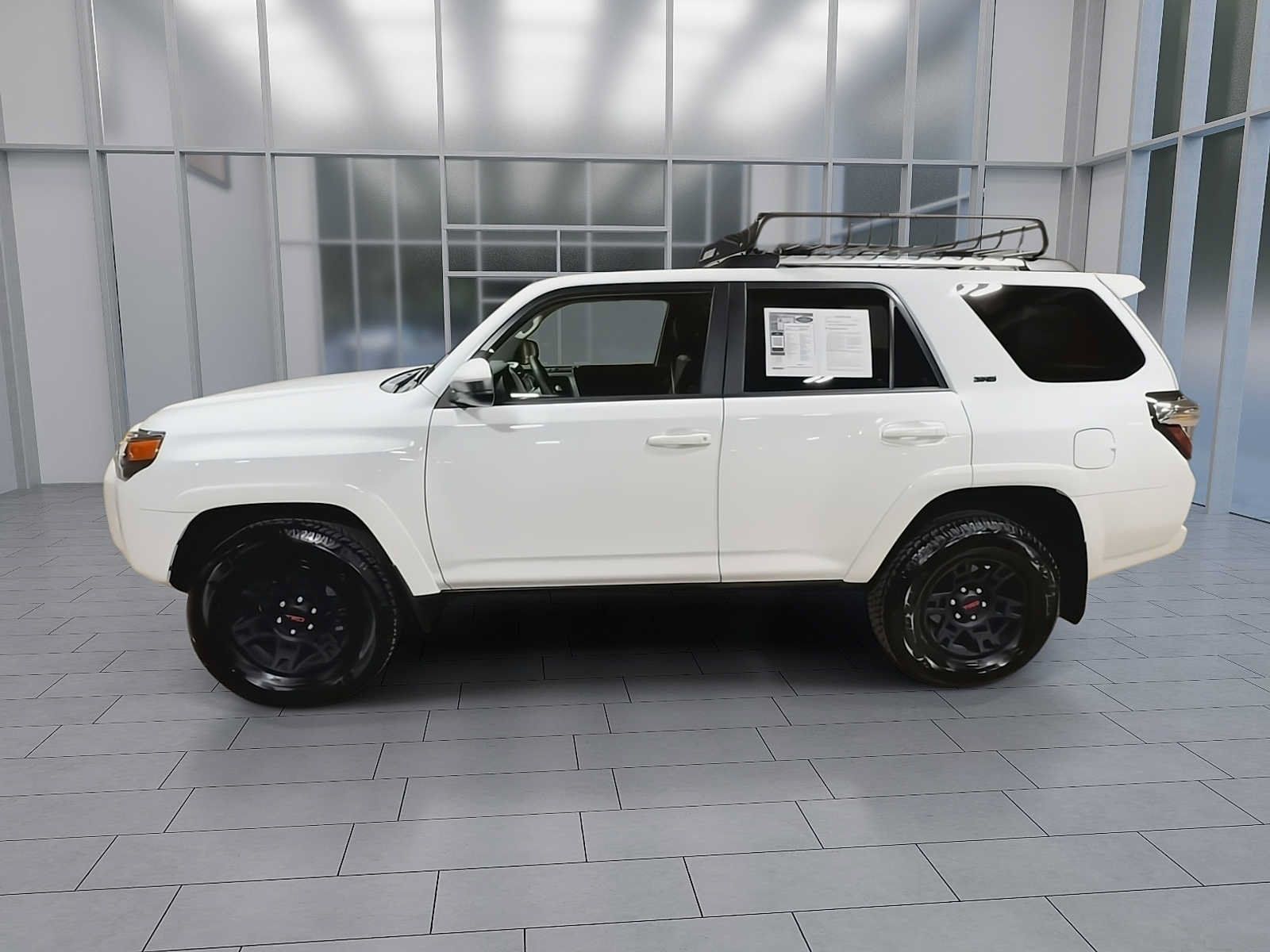 Certified 2024 Toyota 4Runner SR5 AWD/4WD image 5