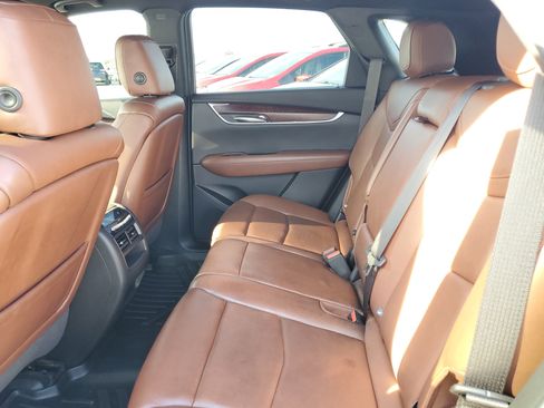 Used 2020 Cadillac XT5 Premium Luxury image 9