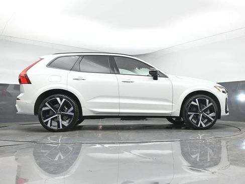New 2026 Volvo XC60 T8 Ultra w/ Protection Package Premier AWD/4WD image 44