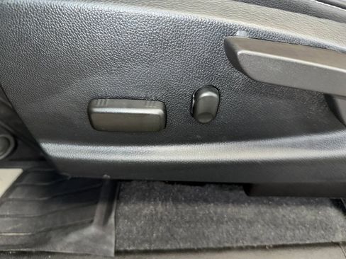 Certified 2021 Chevrolet Colorado Z71 w/ Safety Package image 3