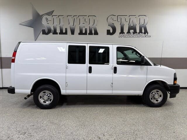 Used 2022 Chevrolet Express 2500 w/ Driver Convenience Package RWD image 34