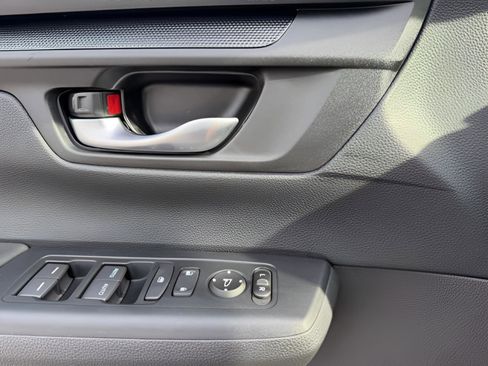 Used 2023 Honda CR-V EX image 19