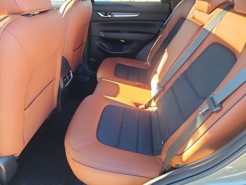 Used 2025 MAZDA CX-5 Carbon Edition image 32