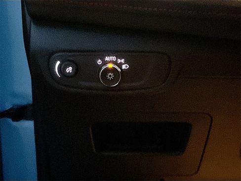 Used 2025 Chevrolet TrailBlazer RS w/ Convenience Package image 10