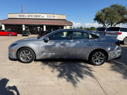 Used 2023 Hyundai Sonata SEL FWD image 4