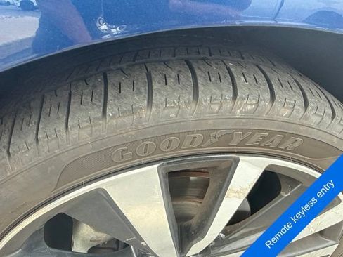 Used 2020 Nissan Altima 2.5 SR w/ Premium Package FWD image 4
