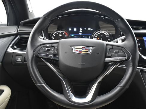 Certified 2023 Cadillac XT6 Sport w/ Technology Package image 14