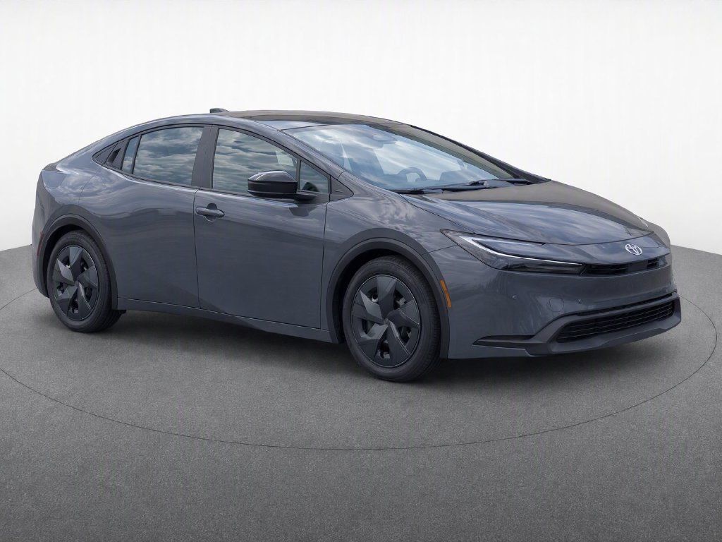 Used 2023 Toyota Prius LE FWD image 2