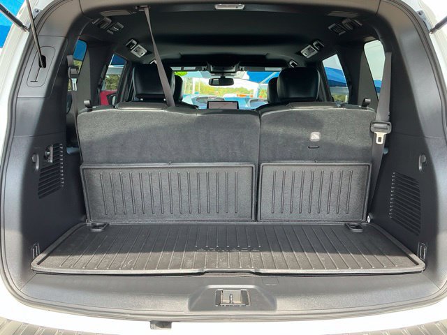 Used 2023 Nissan Armada SL w/ Midnight Edition Package RWD image 6