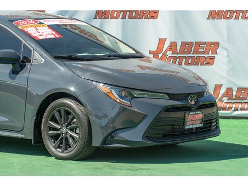 Used 2026 Toyota Corolla LE w/ LE Premium Package FWD image 39