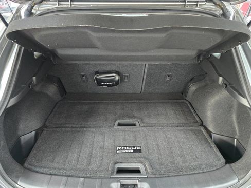 Used 2022 Nissan Rogue Sport SV image 25