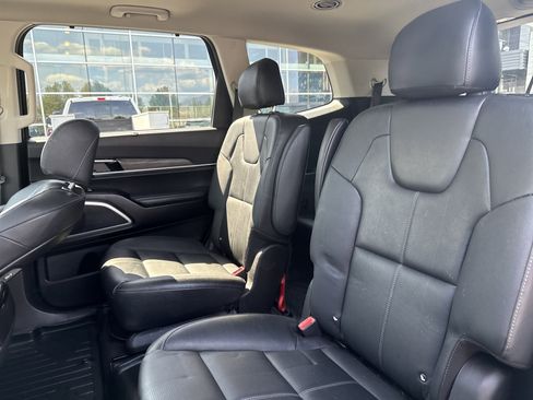 Used 2021 Kia Telluride EX w/ EX Premium Package AWD/4WD image 26