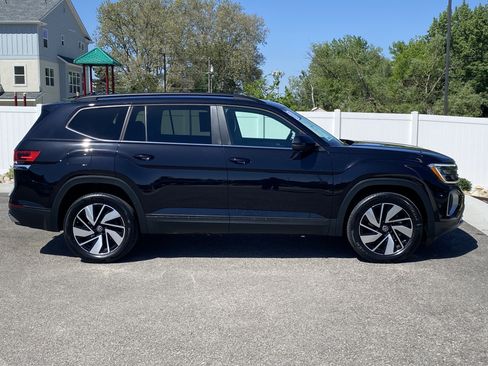 Used 2024 Volkswagen Atlas SE AWD/4WD image 7