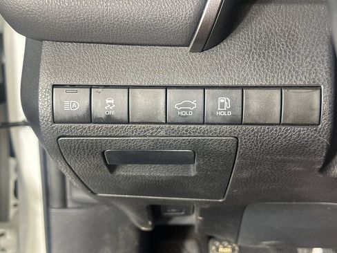 Used 2023 Toyota Camry SE FWD image 31