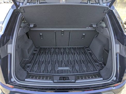 Used 2022 Land Rover Range Rover Evoque R-Dynamic SE image 13