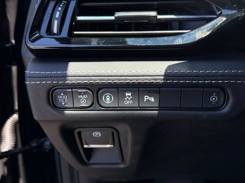 Used 2025 Acura MDX w/ Advance Package AWD/4WD image 29