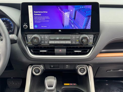 Used 2024 Toyota Grand Highlander Platinum image 24