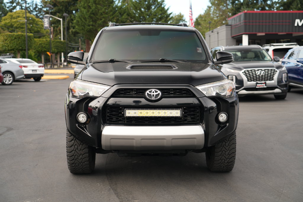 Used 2019 Toyota 4Runner TRD Off-Road AWD/4WD image 3