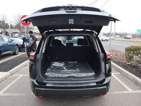 Certified 2025 Nissan Rogue SV AWD/4WD image 26