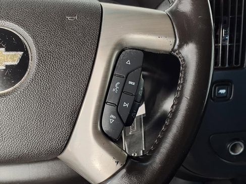 Used 2018 Chevrolet Express 2500 Extended w/ Driver Convenience Package image 14