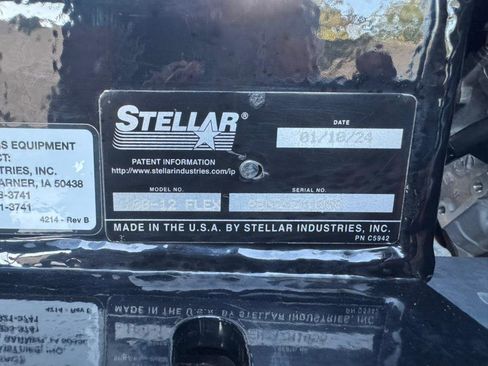 Used 2024 Isuzu NPR image 31