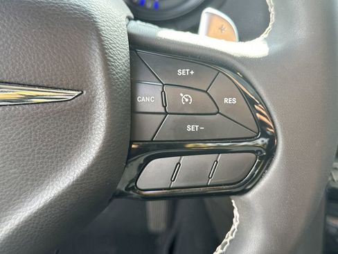 Used 2023 Chrysler 300 S image 27